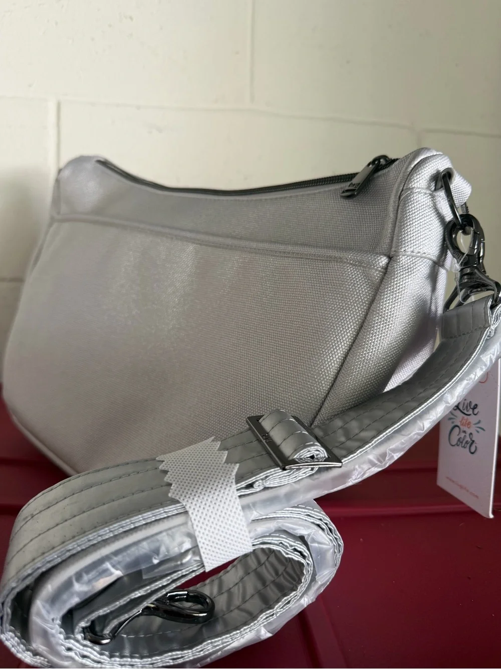 NWT Lug Harmony Matte Luxe VL Crossbody Bag Diamond Silver - Picture 5 of 7